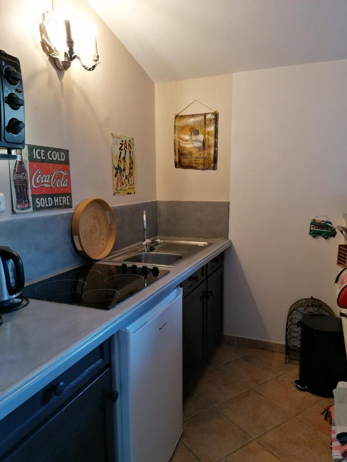 Studio Au Milieu D Une Oliveraie Le Mas De La Huppe ตูร์เรสส์-ซัวร์-ลูป ภายนอก รูปภาพ
